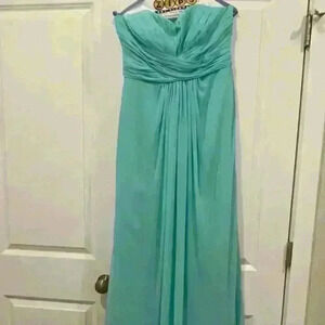 David’s Bridal Strapless Chiffon‎ with Pleats